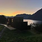 Glimre Romsdal - Eksklusivt Speilhus Ved Andalsnes *