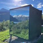 Glimre Romsdal - Eksklusivt Speilhus Ved Andalsnes Holiday home *