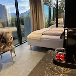 Glimre Romsdal - Eksklusivt Speilhus Ved Andalsnes Holiday home *