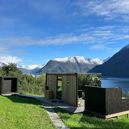 Glimre Romsdal - Eksklusivt Speilhus Ved Andalsnes Feriehus *