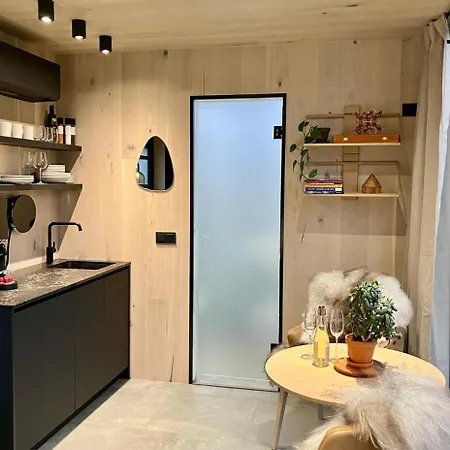 Glimre Romsdal - Eksklusivt Speilhus Ved Andalsnes Feriehus Isfjorden